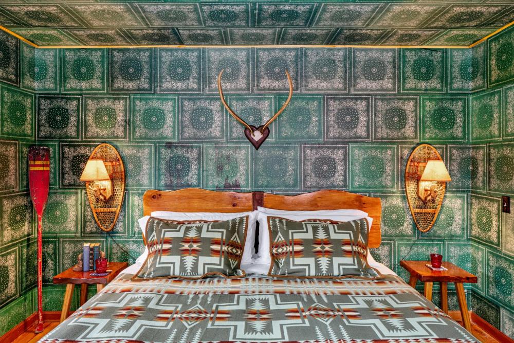 King Suite interior